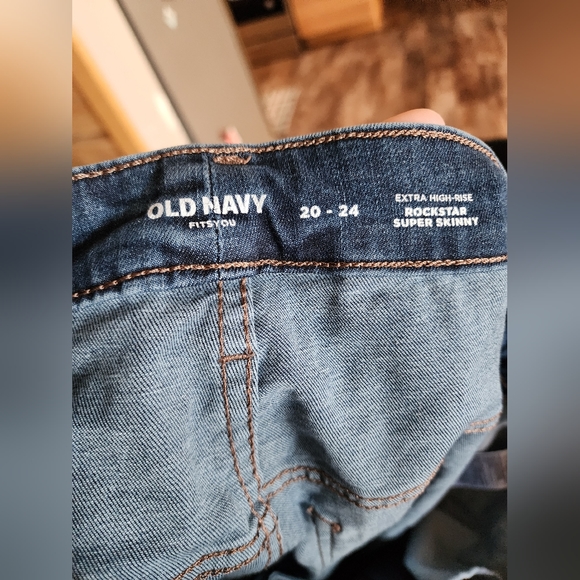 Old Navy Fitsyou Rockstar Super Skinny Jeans 20-24 - Picture 3 of 3